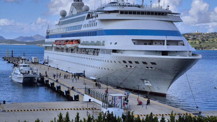 Bodrum’a sezonun ilk yolcu gemisi geldi